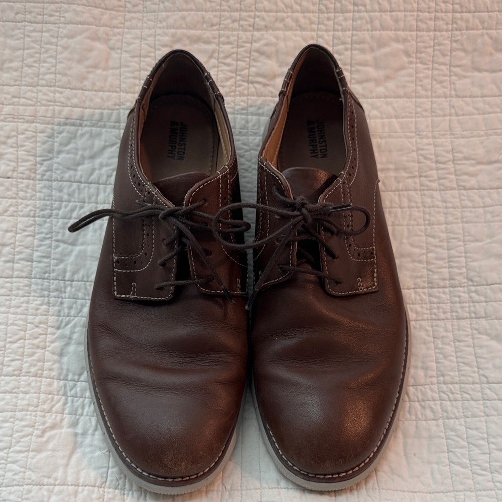 Johnston & Murphy Dark Brown Leather Lace-Up Derbys